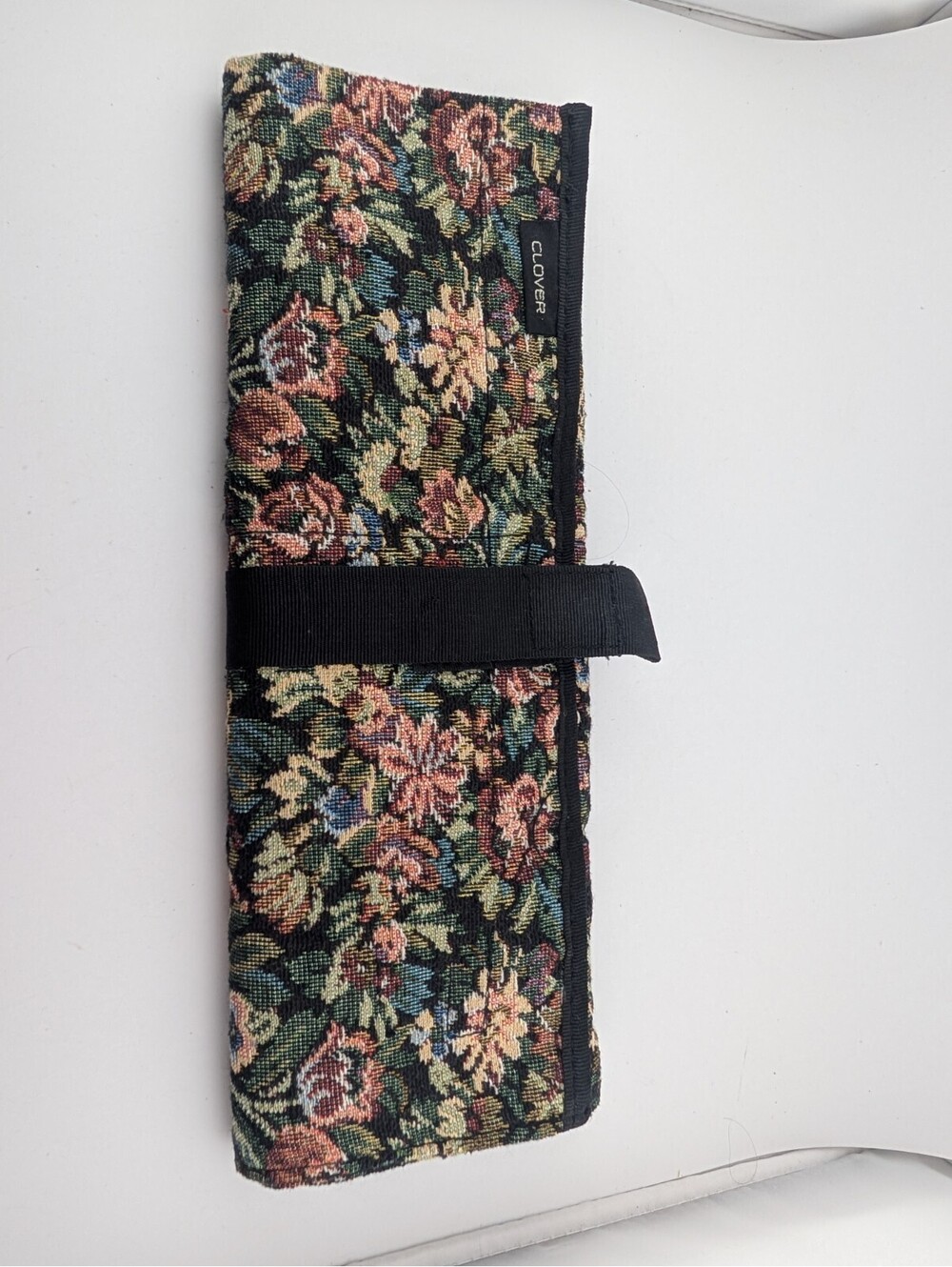 Clover Floral Cosmetic Brush Case Roll Up Large Fabric Holder 11x16"